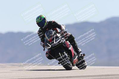 media/Oct-13-2025-Moto Forza (Mon) [[a66d839500]]/3-B Group/Session 4 (Turn 9)/